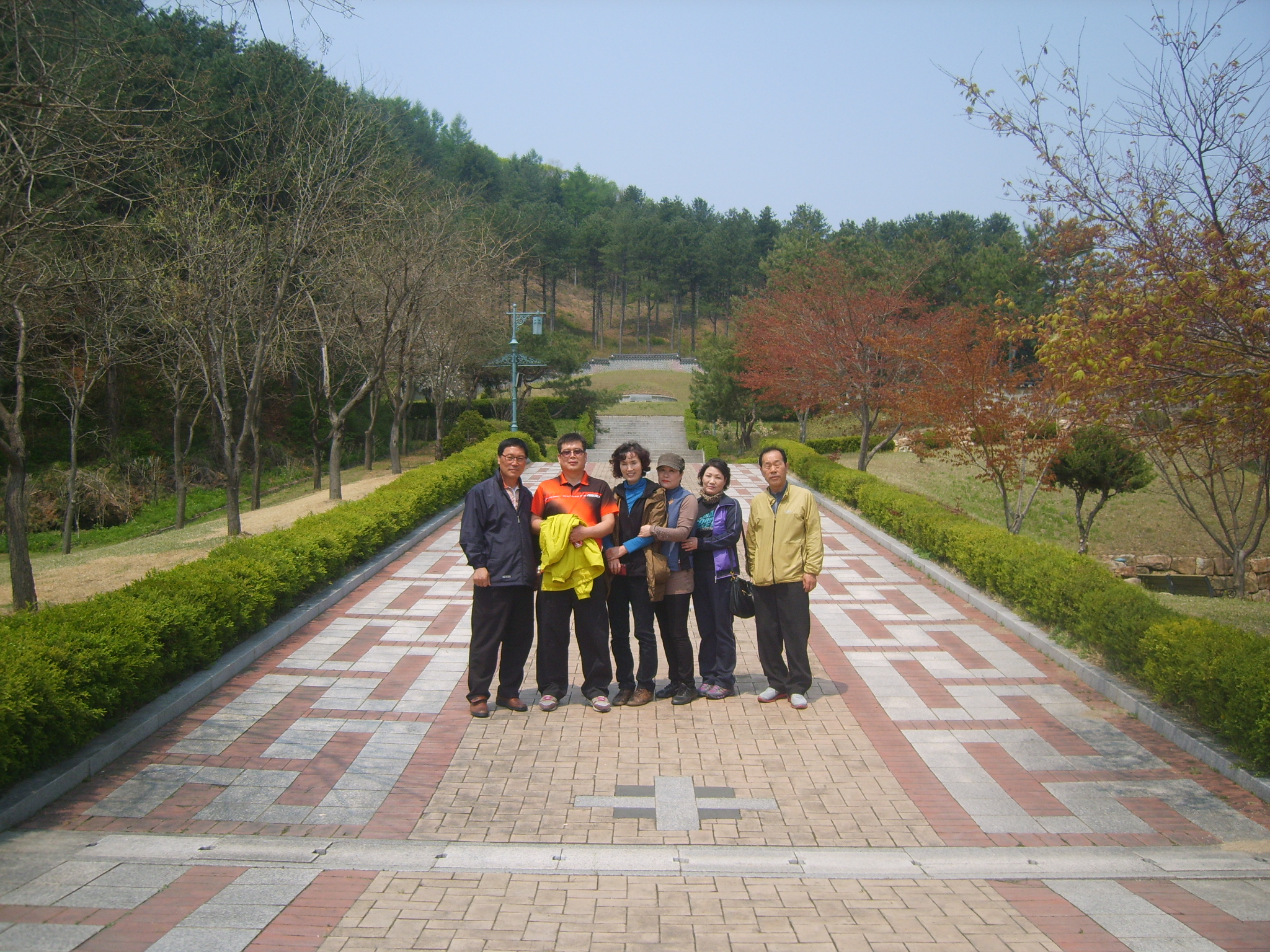 바르게살기 위원회 유인석장군 묘역 견학