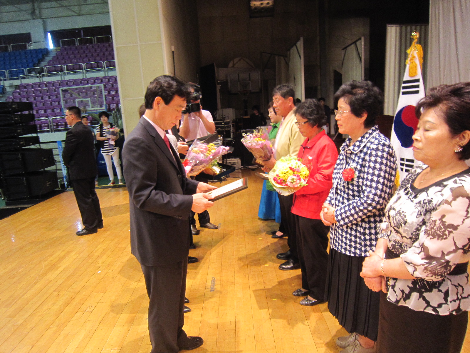 제 40회 어버이날 포상대상자(엄경자, 김동숙)