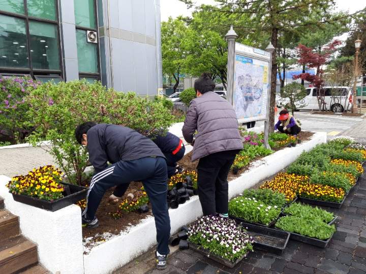 19`시민꽃정원조성행사_퇴계동주민센터