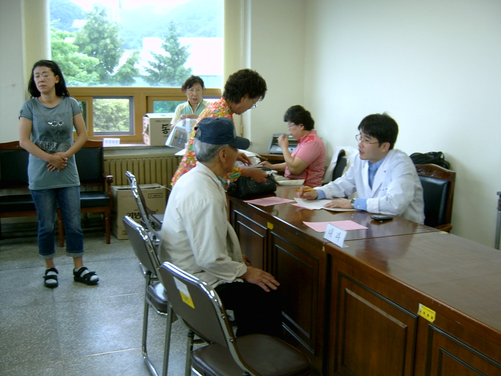 찿아가는 이동진료소 활동