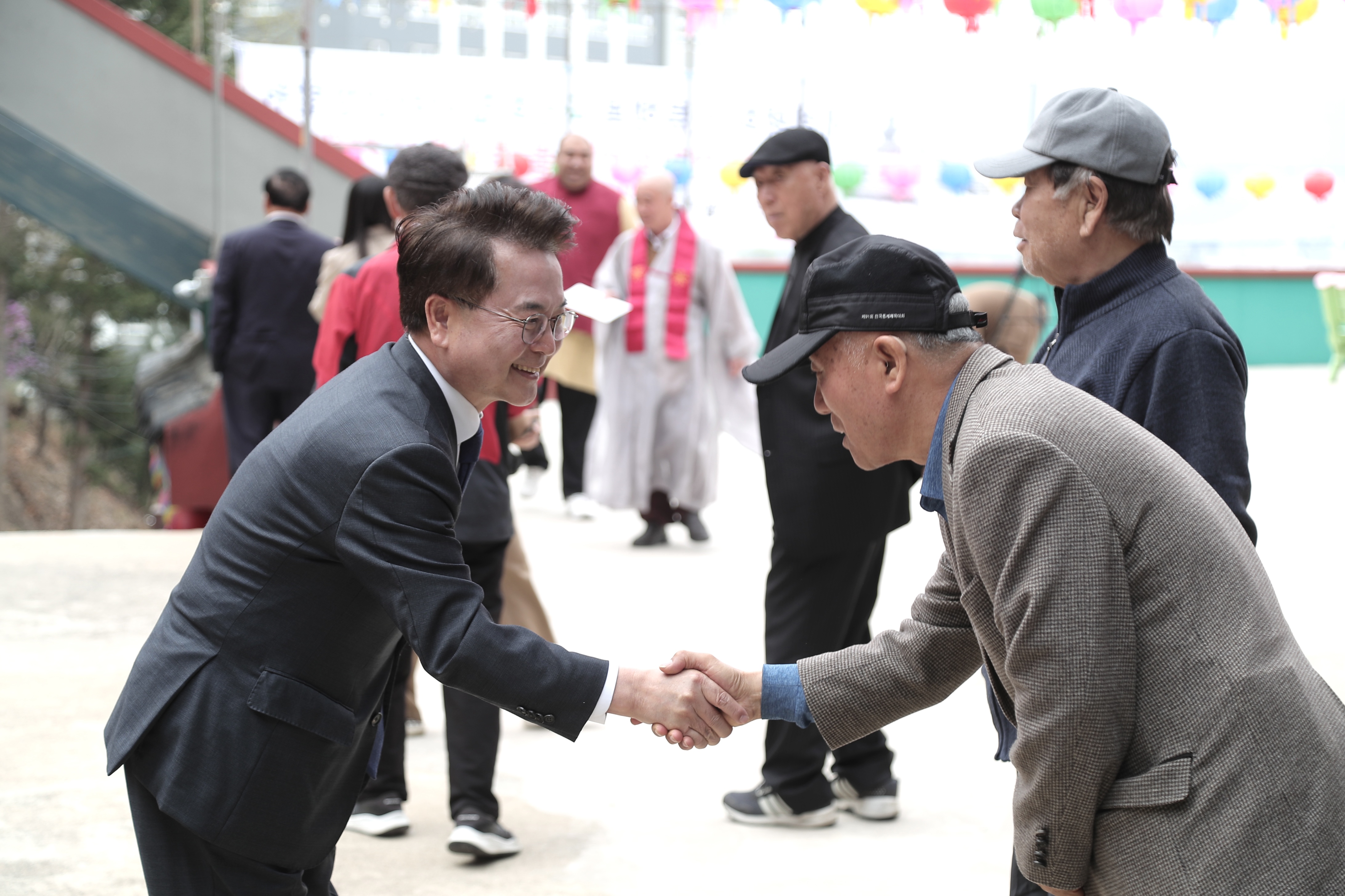 석왕사 다보탑 건립식 공양
