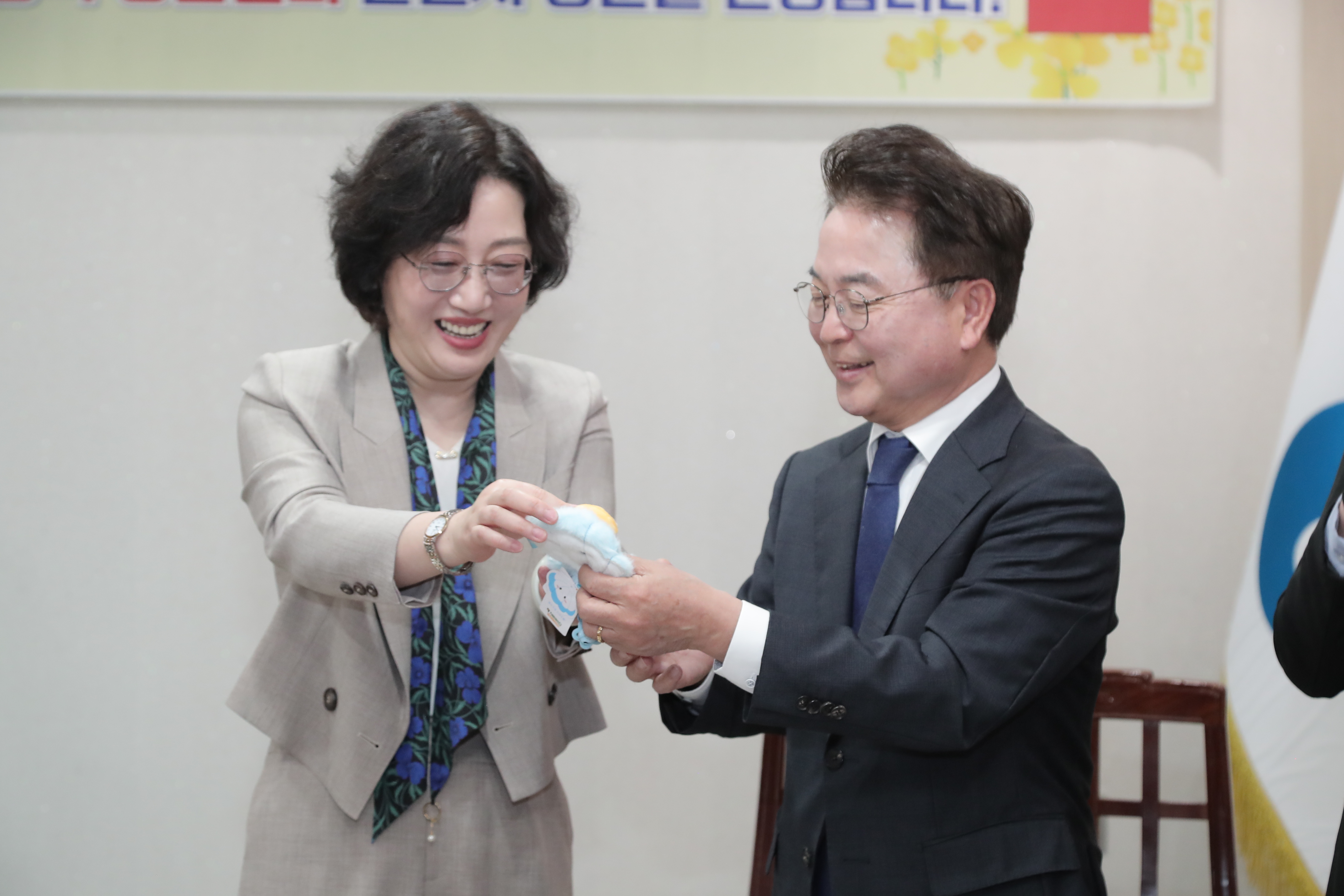 중국 다롄시 문화관광국 방문단 예방