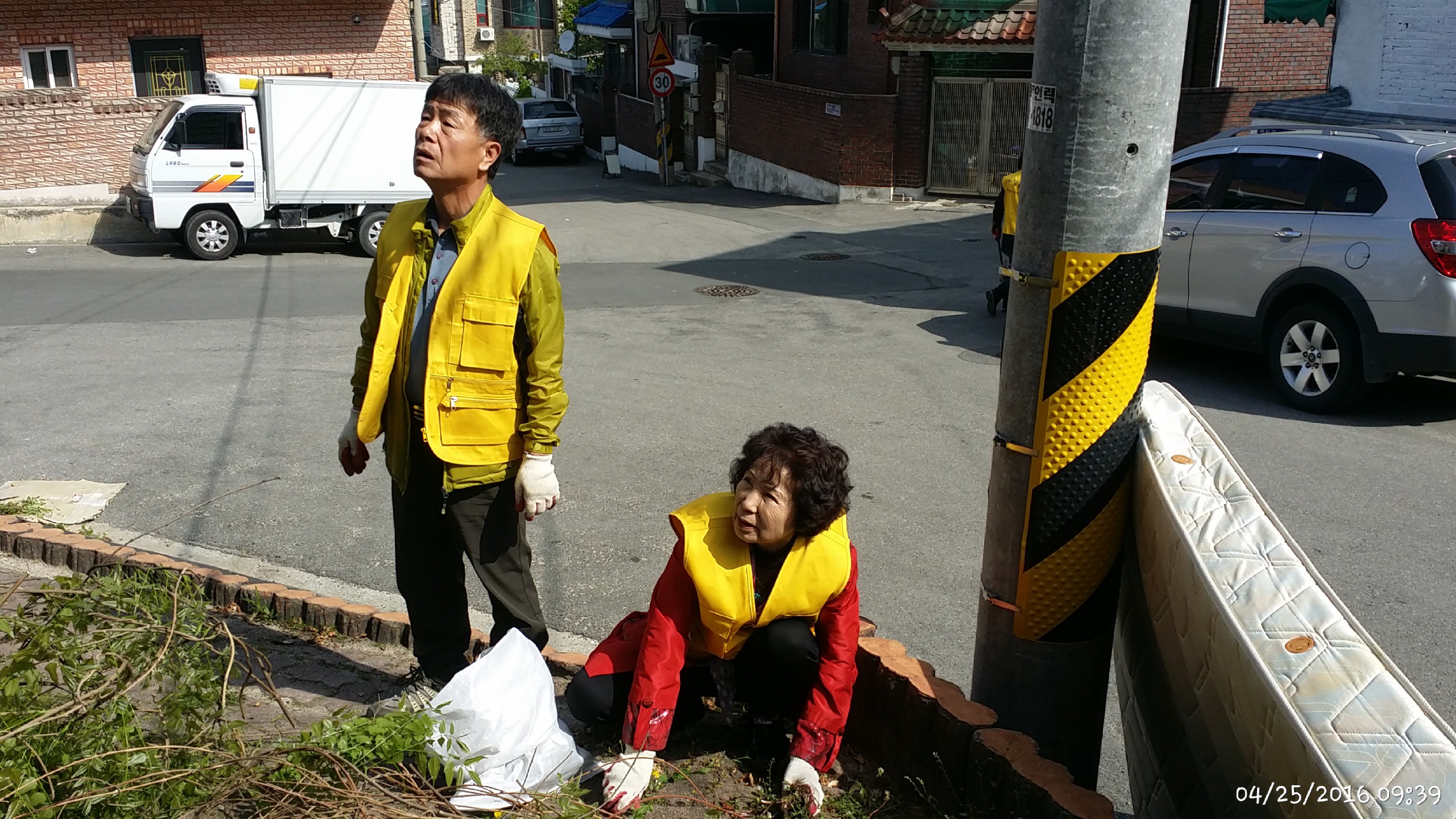 160425 봉사단관내조경봉사