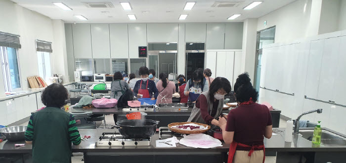 【농촌여성 산야초.꽃차소믈리에 자격증반교육】