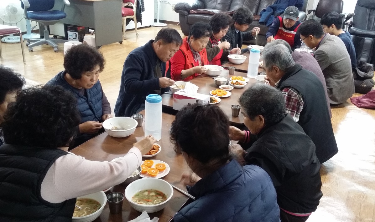 근사빵 호반경로당 칼국수 봉사