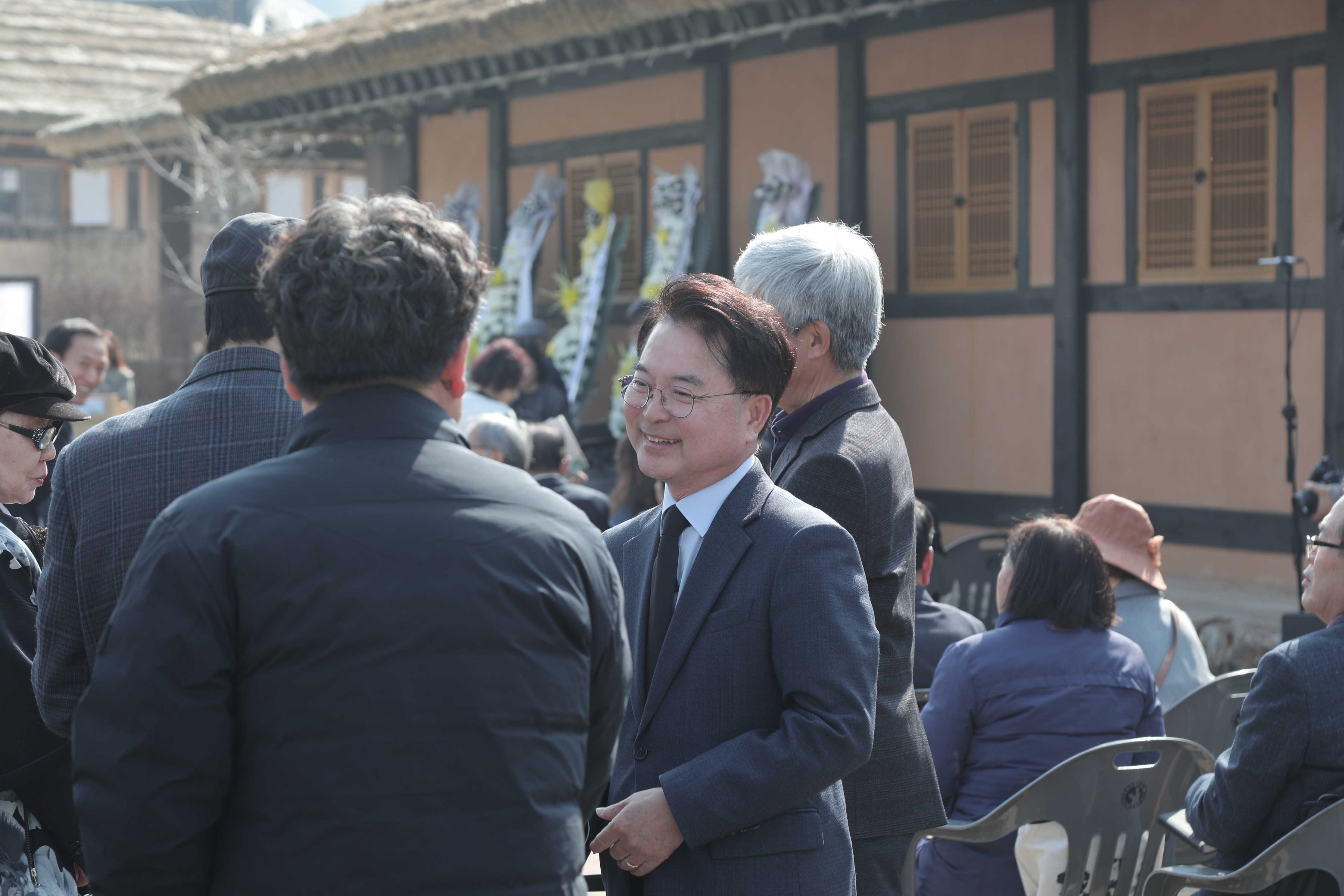 김유정 동상 이전 제막식 및 제86주기 추모식