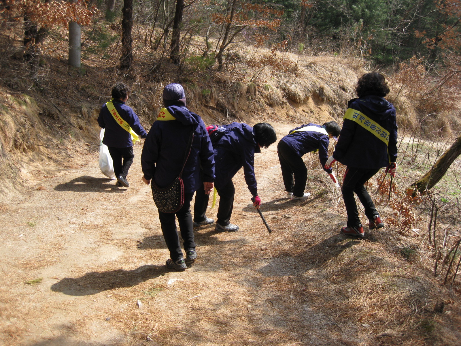 통장협의회 국사봉 산불예방 및 환경정화 활동3