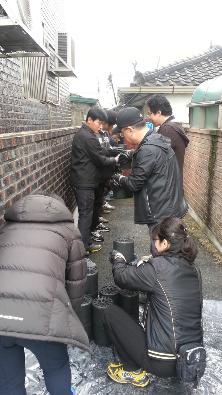 기독교 대한성결교회 춘천중앙교회 연탄봉사