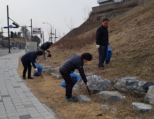 약사명동 단체, 약사천 환경정화 활동 전개(17.03.24.)