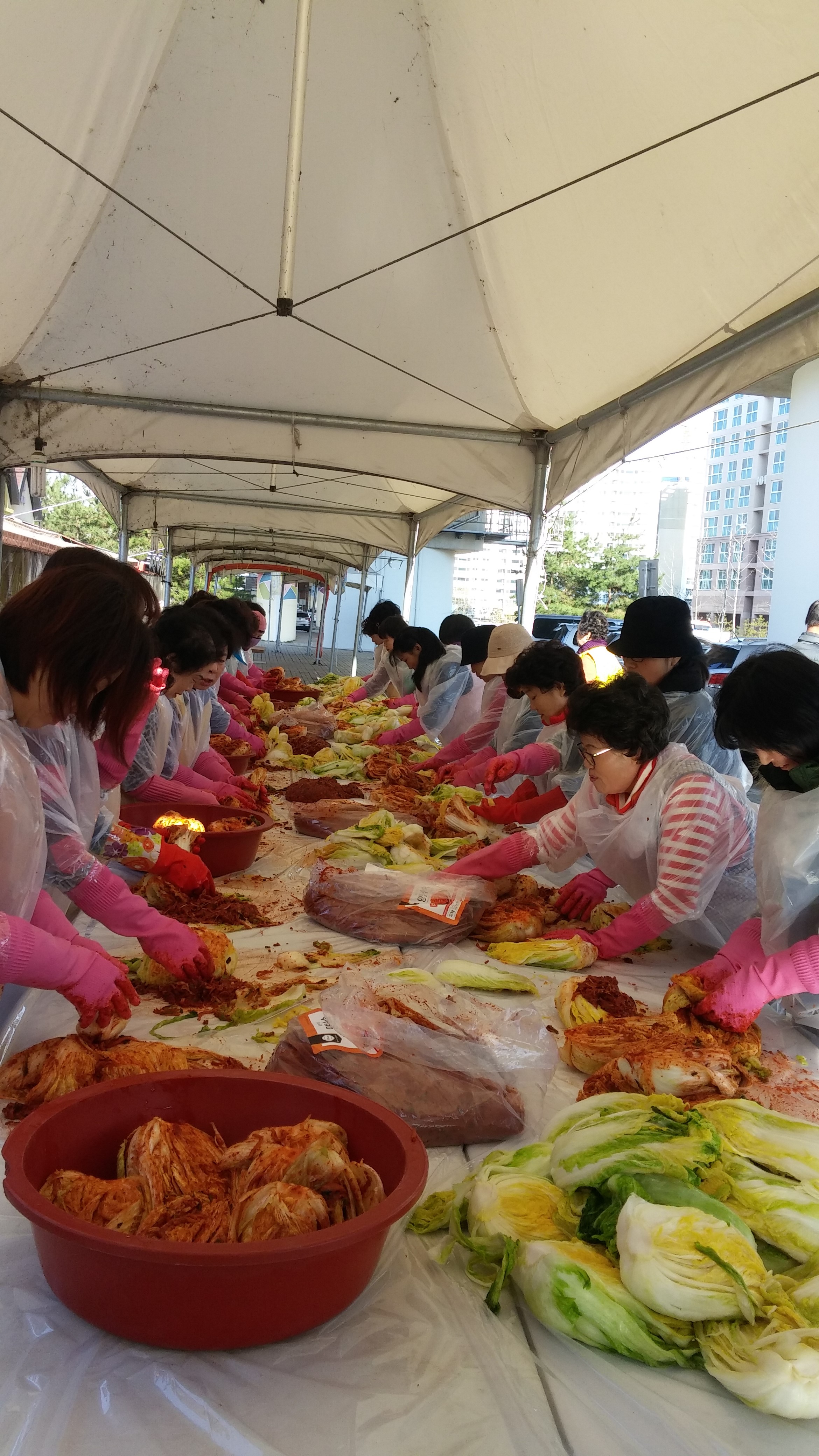 이마트 춘천점과 함께하는 사랑의김장담그기 행사