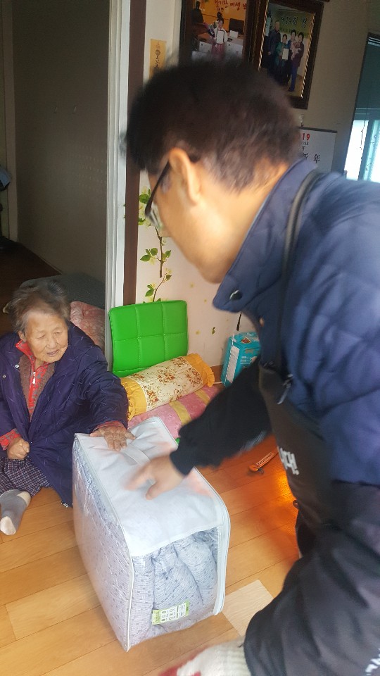 따뜻한 겨울나기를 위한 사랑의 연탄나눔 행사
