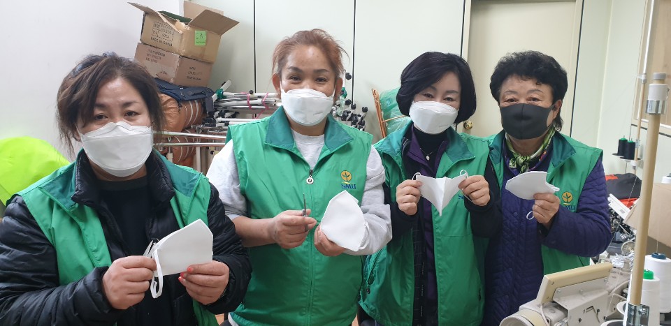 신사우동 부녀회 코로나19 확산방지를 위한 마스크 제작