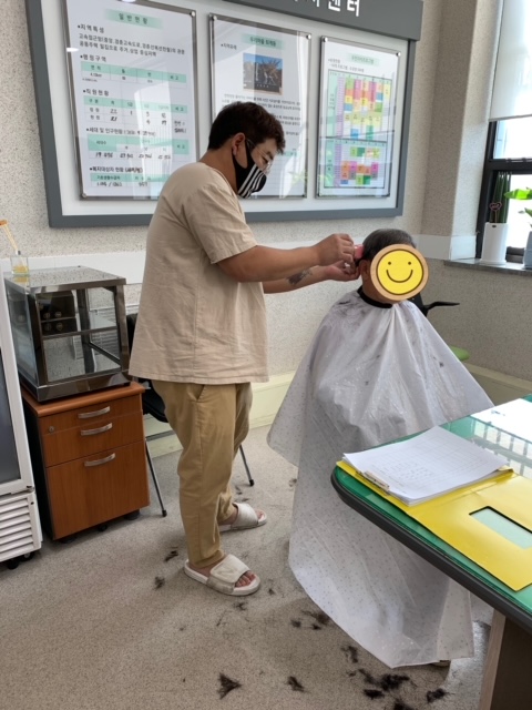 효도 이미용 봉사(10월)