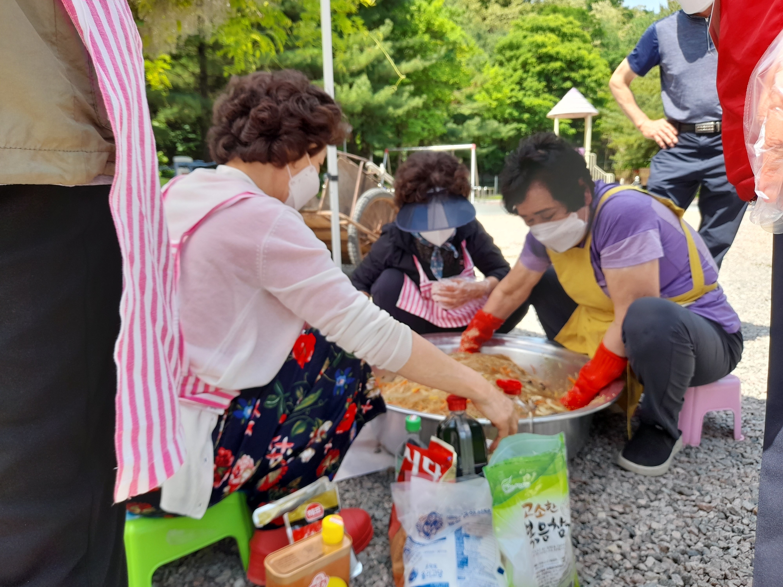 5월 강남동 지역사회보장협의체 반찬 봉사