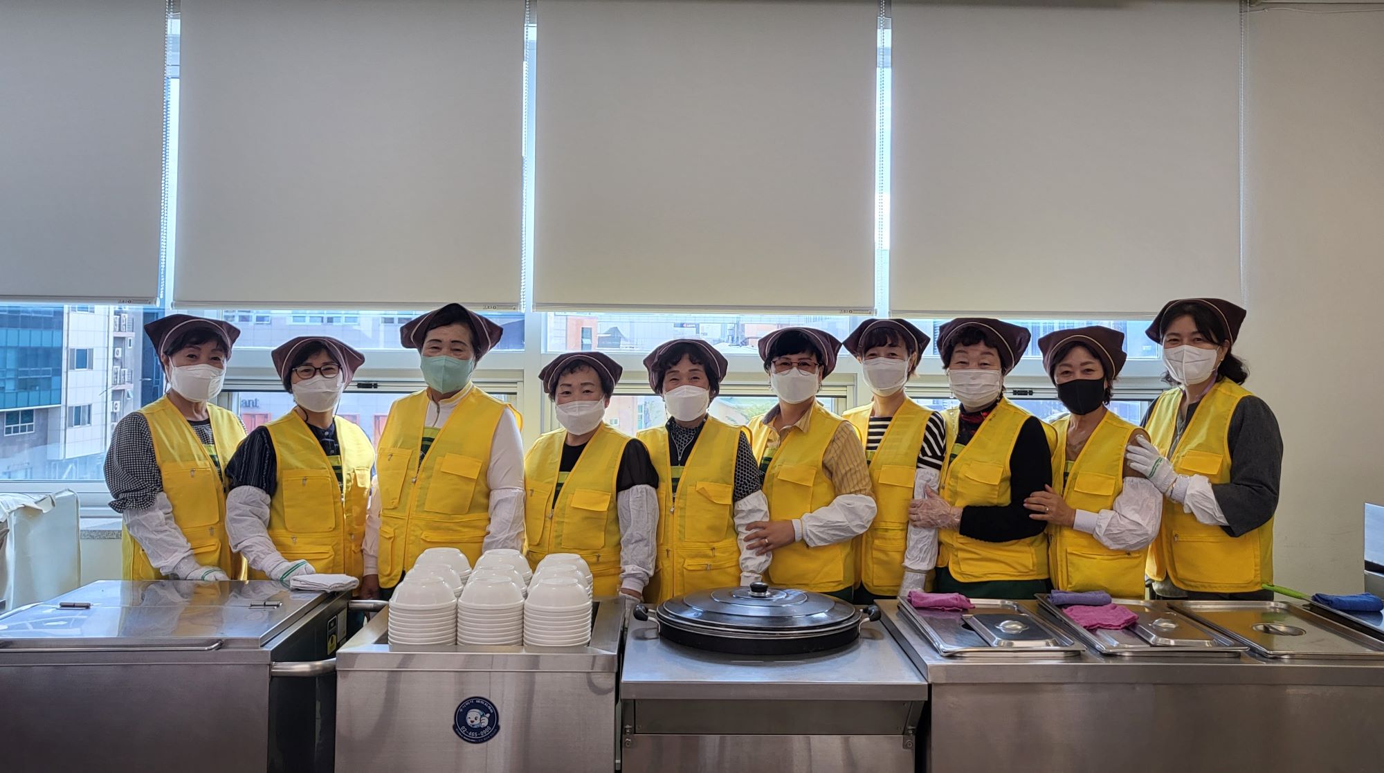강남동 지역사회보장협의체 반찬 배식 봉사