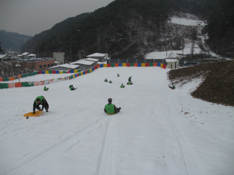 눈썰매장 개장