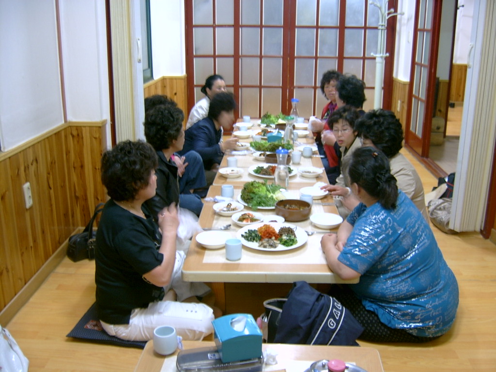 동면새마을부녀회 임시회의 후 석식
