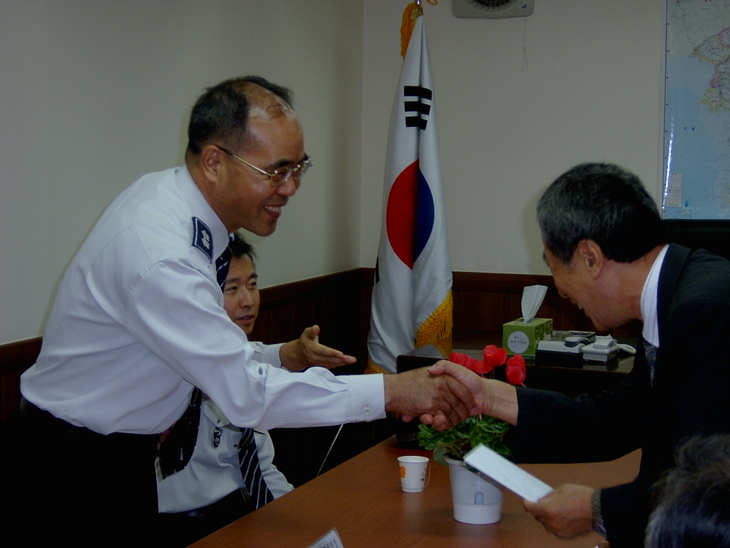 송강호 강원지방경찰청장 중앙시장관리사무소 방문
