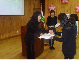 효자3동 봉사단 동춘천초등학교 장학금 전달