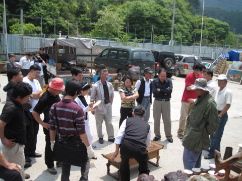 가산권역 춘천고미술품 경매 행사장