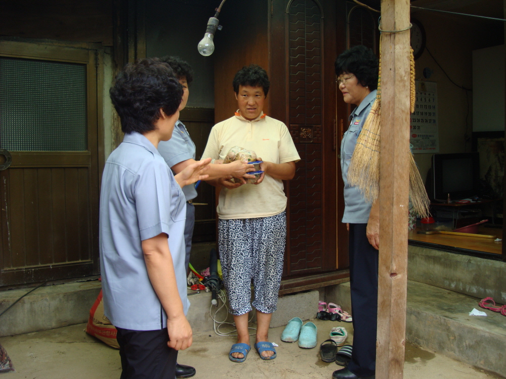 동면여자의용소방대 독거노인 반찬봉사