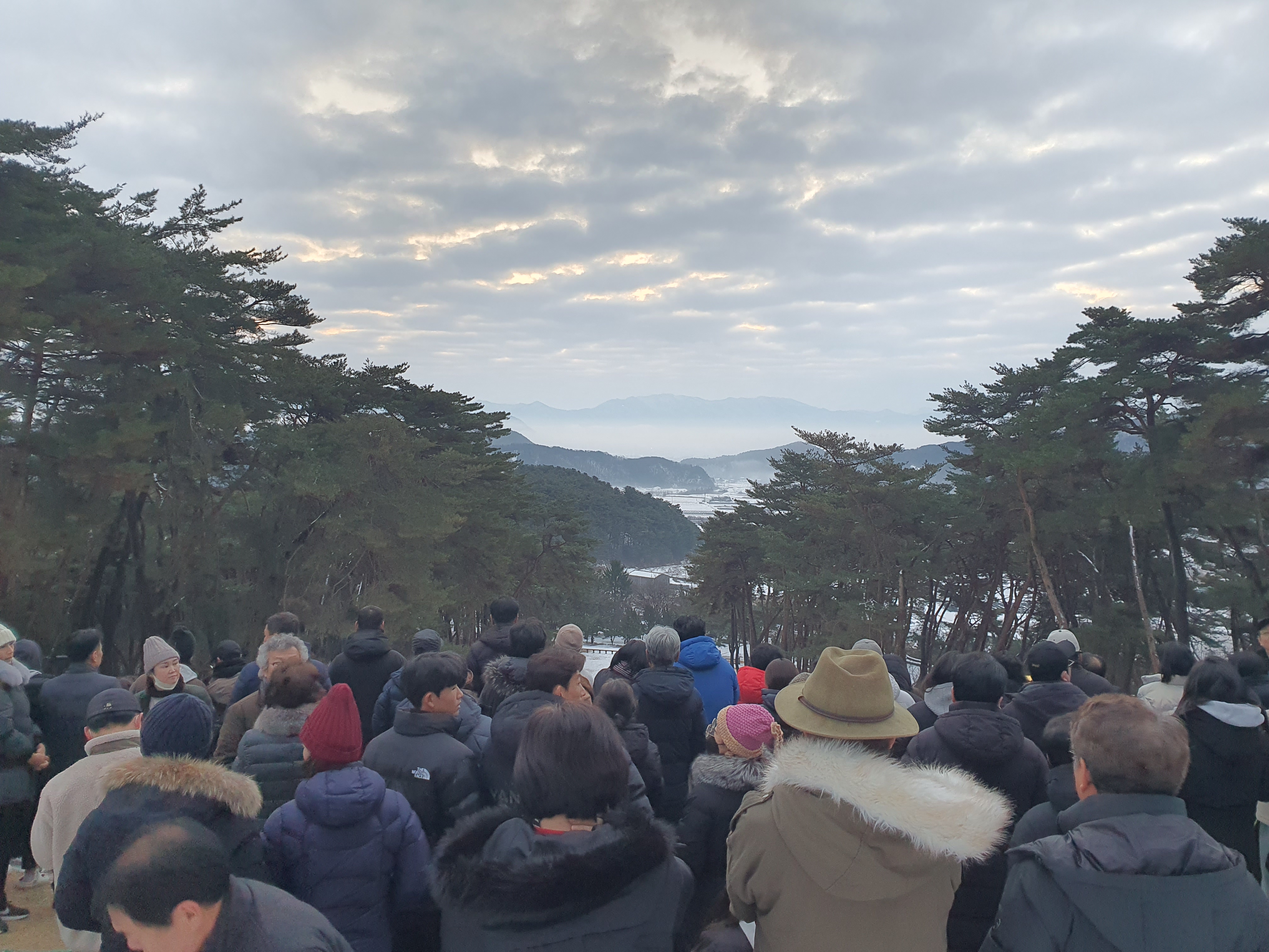 2024 전국 제일의 명단 신숭겸장군 묘역 해맞이 행사