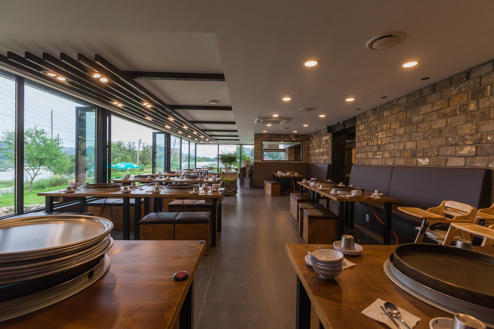 비와별닭갈비 소양강점