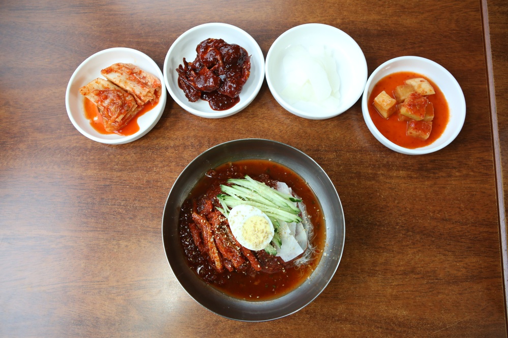 속초회냉면