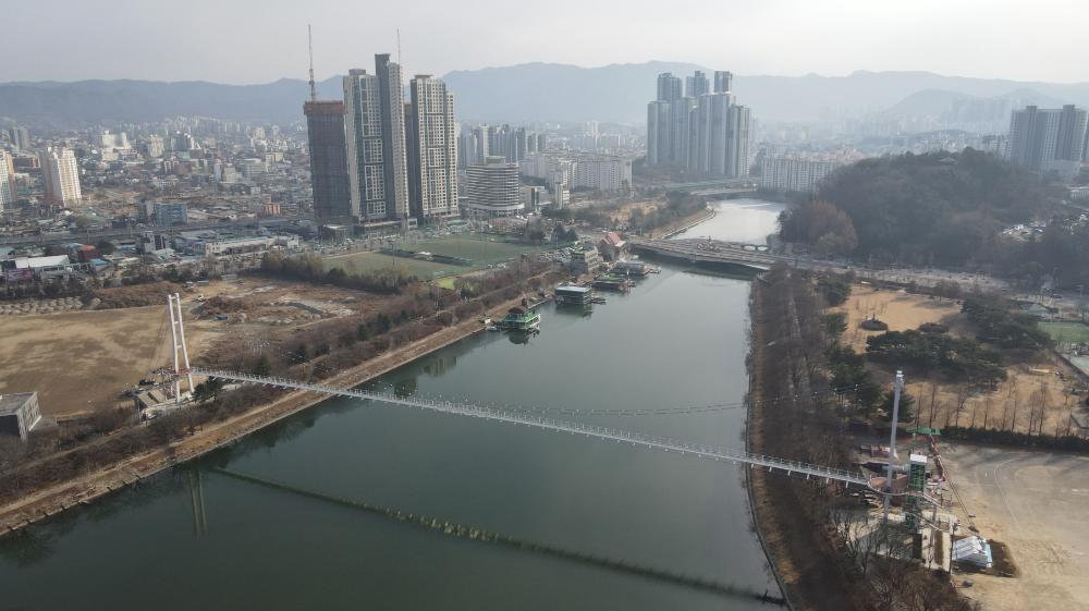 출렁다리