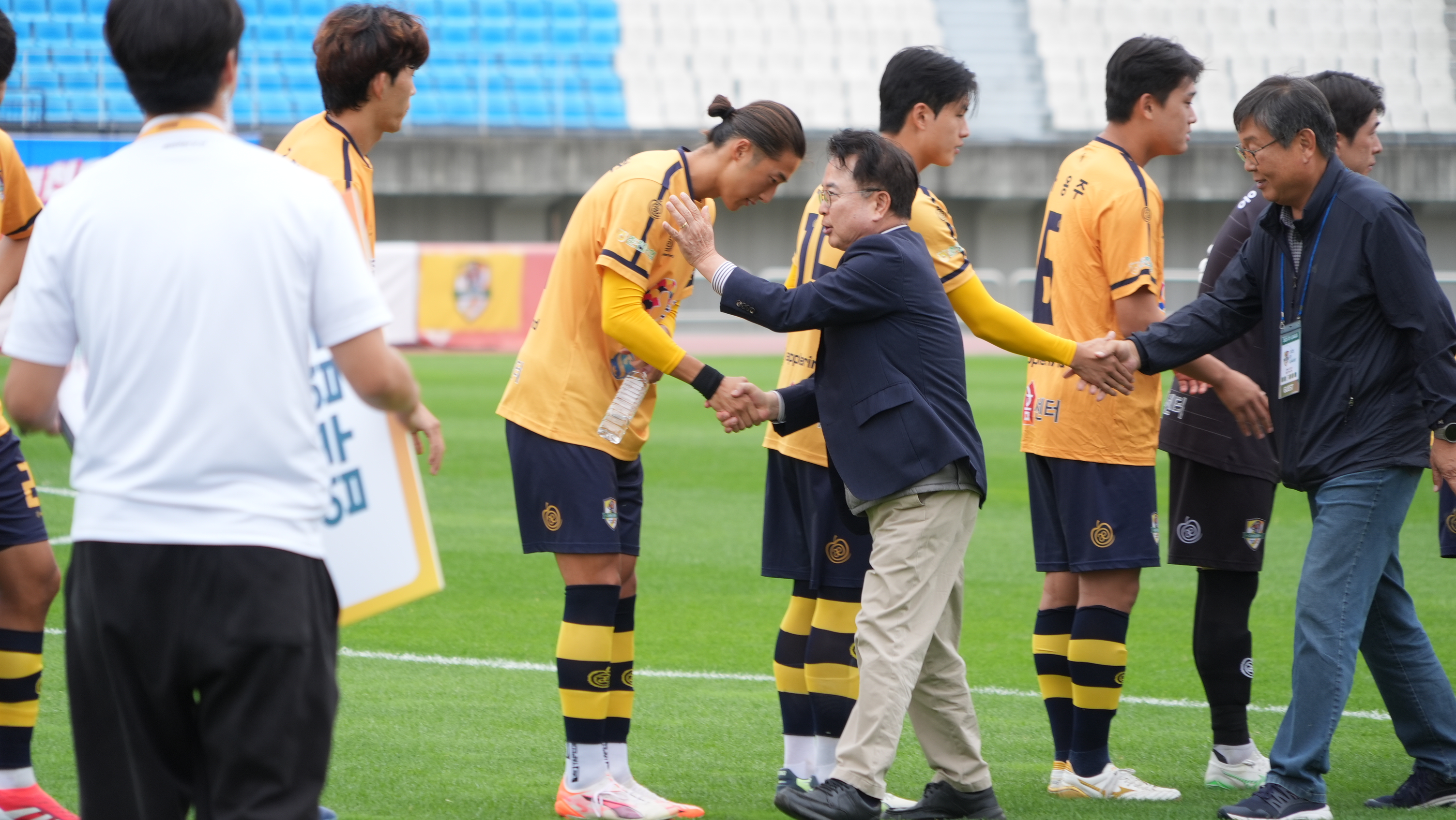춘천시민축구단 홈경기 및 춘천시민축구단 & 춘천지역자활센터 업사이클 춘천 업무협약