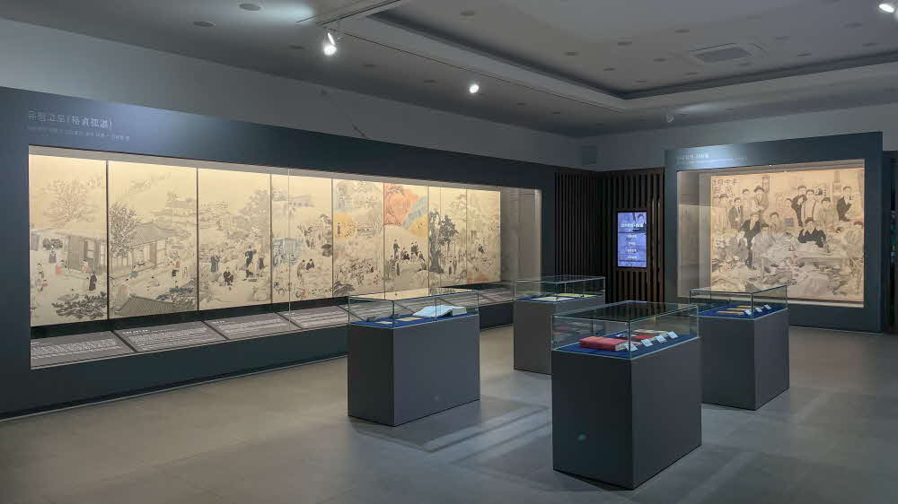 김유정전시관 내부