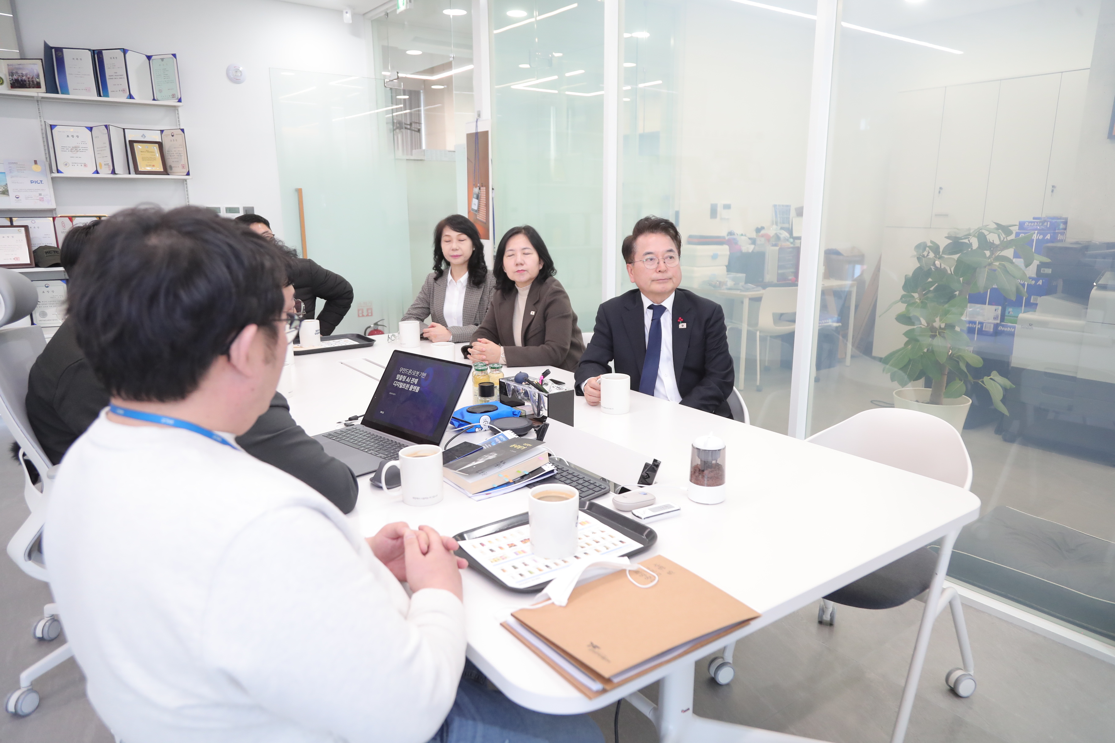 더픽트 기업현장 방문