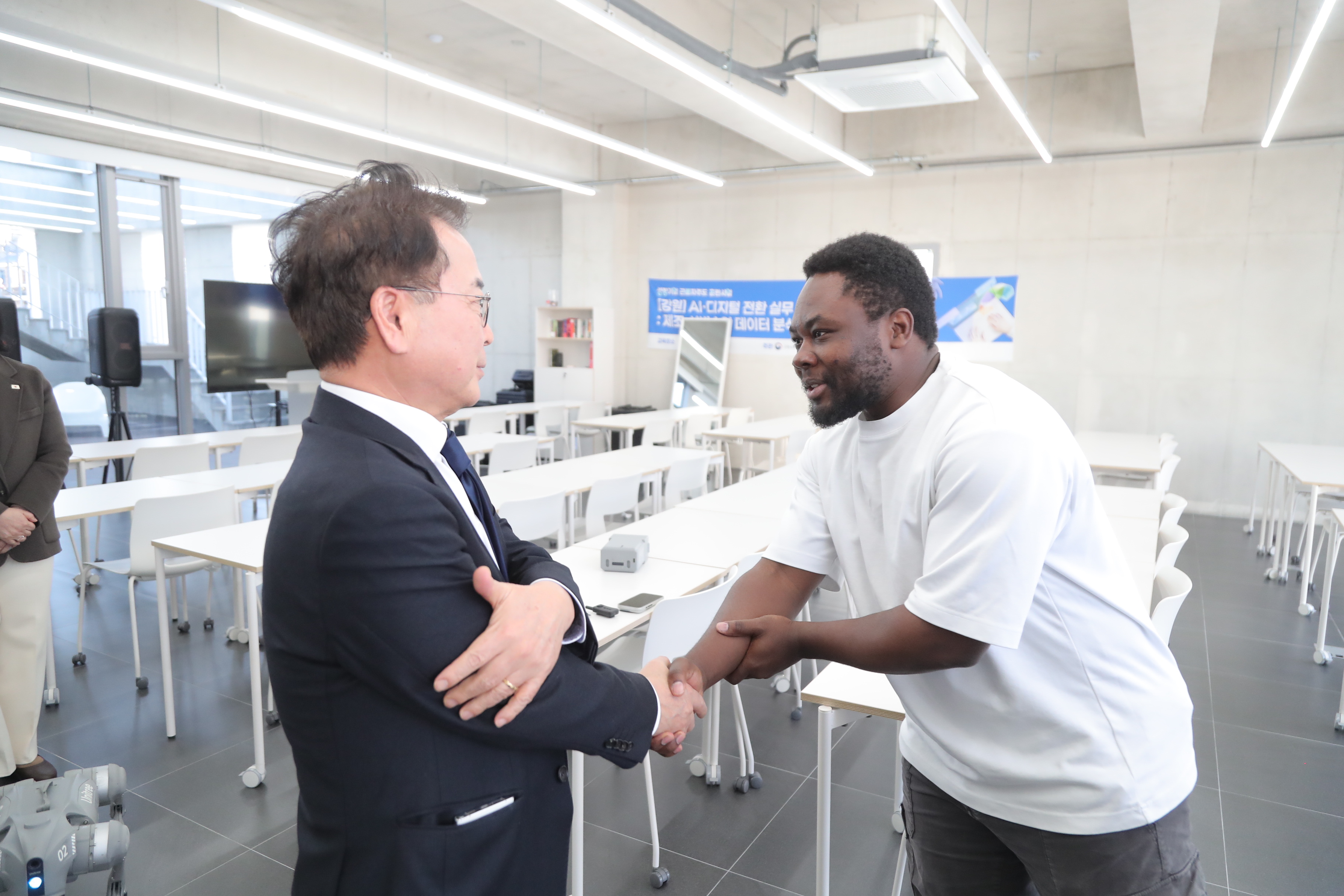 더픽트 기업현장 방문