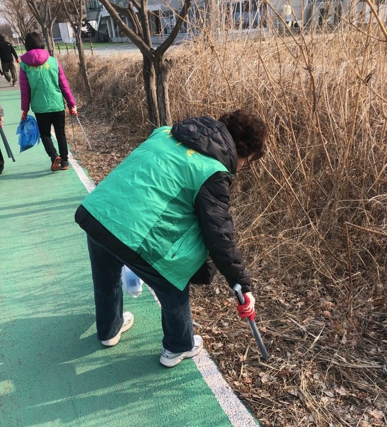 근화동 자생단체 및 상인회 환경정화활동