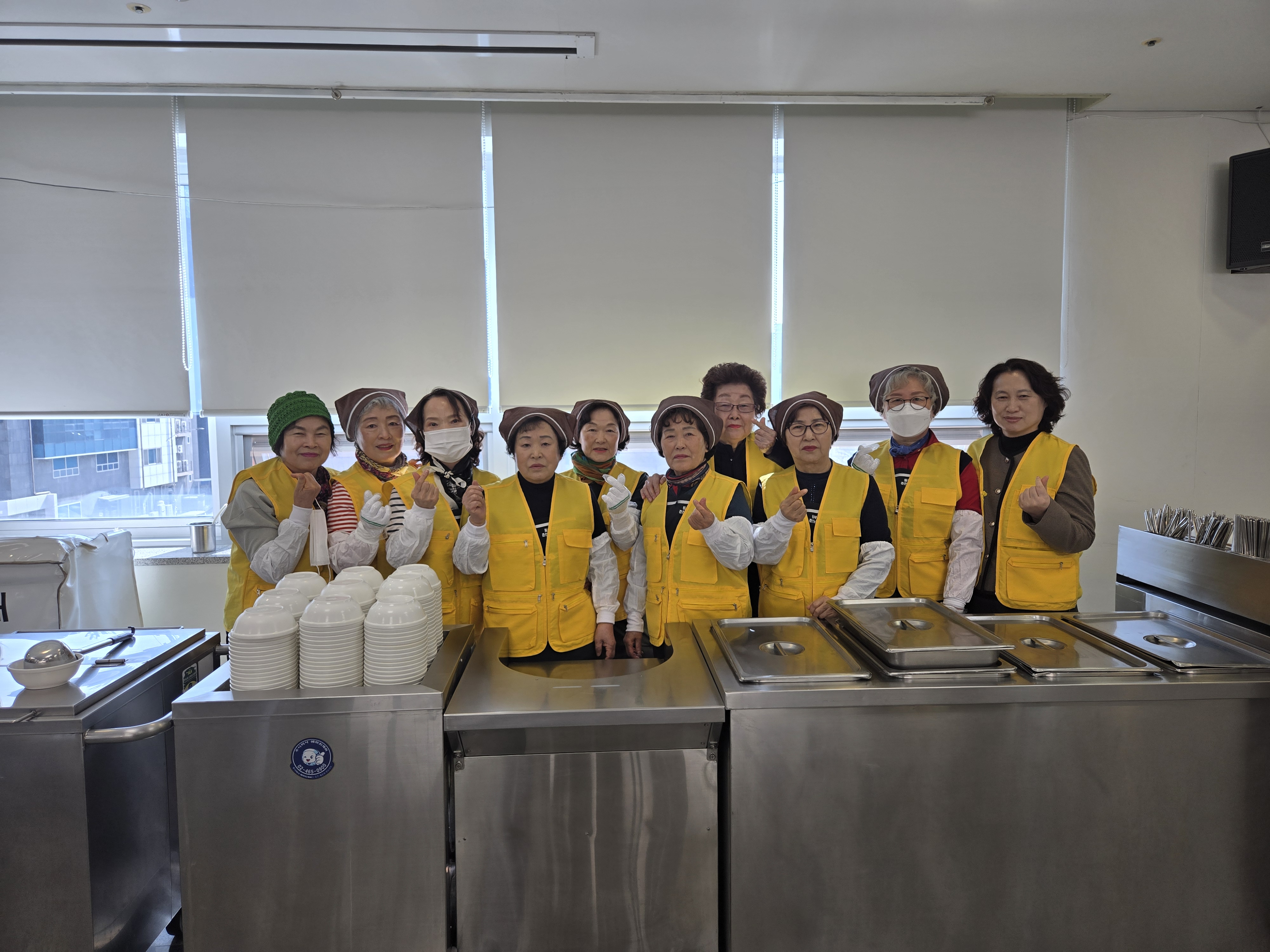 강남동 지역사회보장협의체 3월 배식봉사