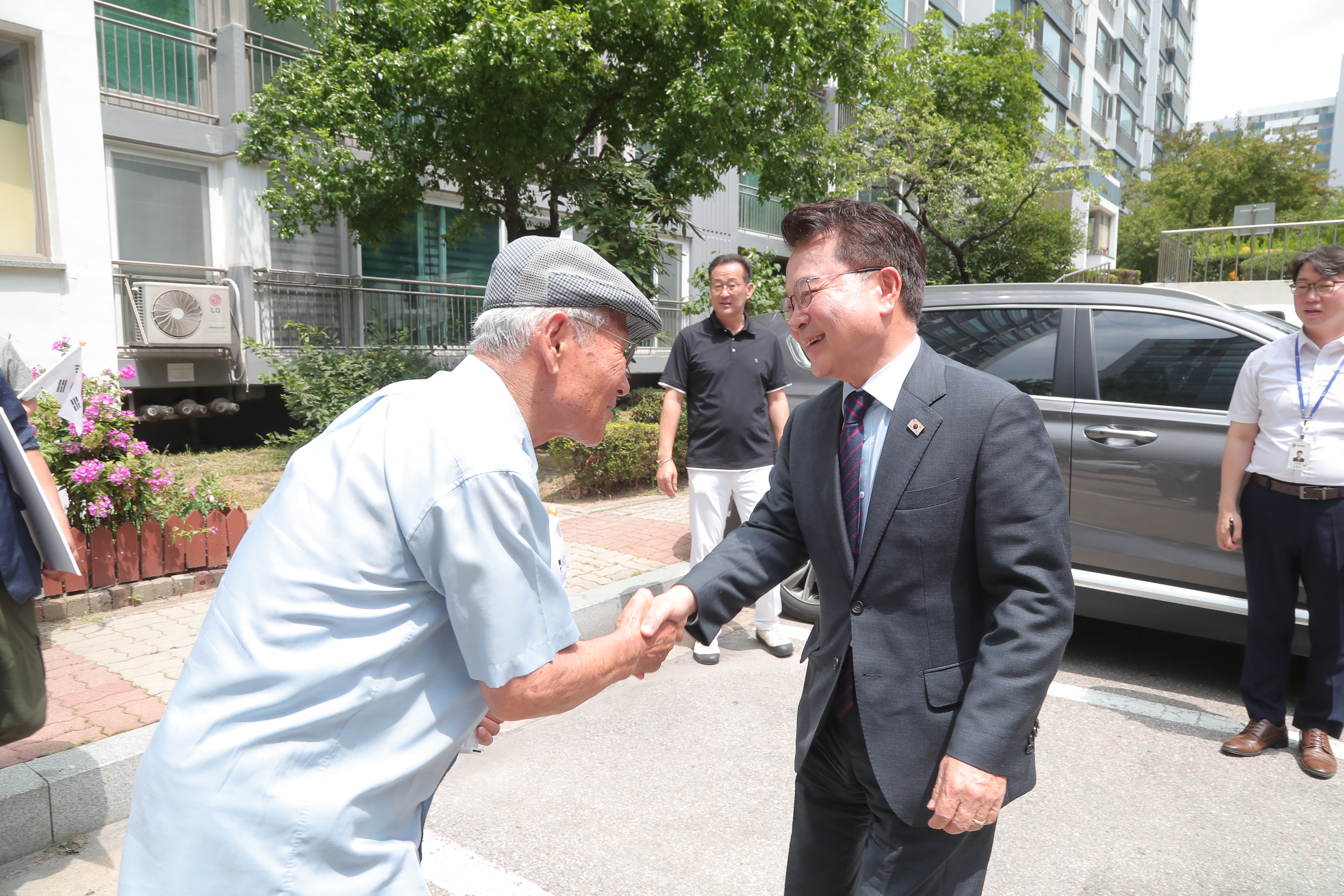 20260731 태극기달기 시범아파트 릴레이 현판식 (후평동 동아아파트)