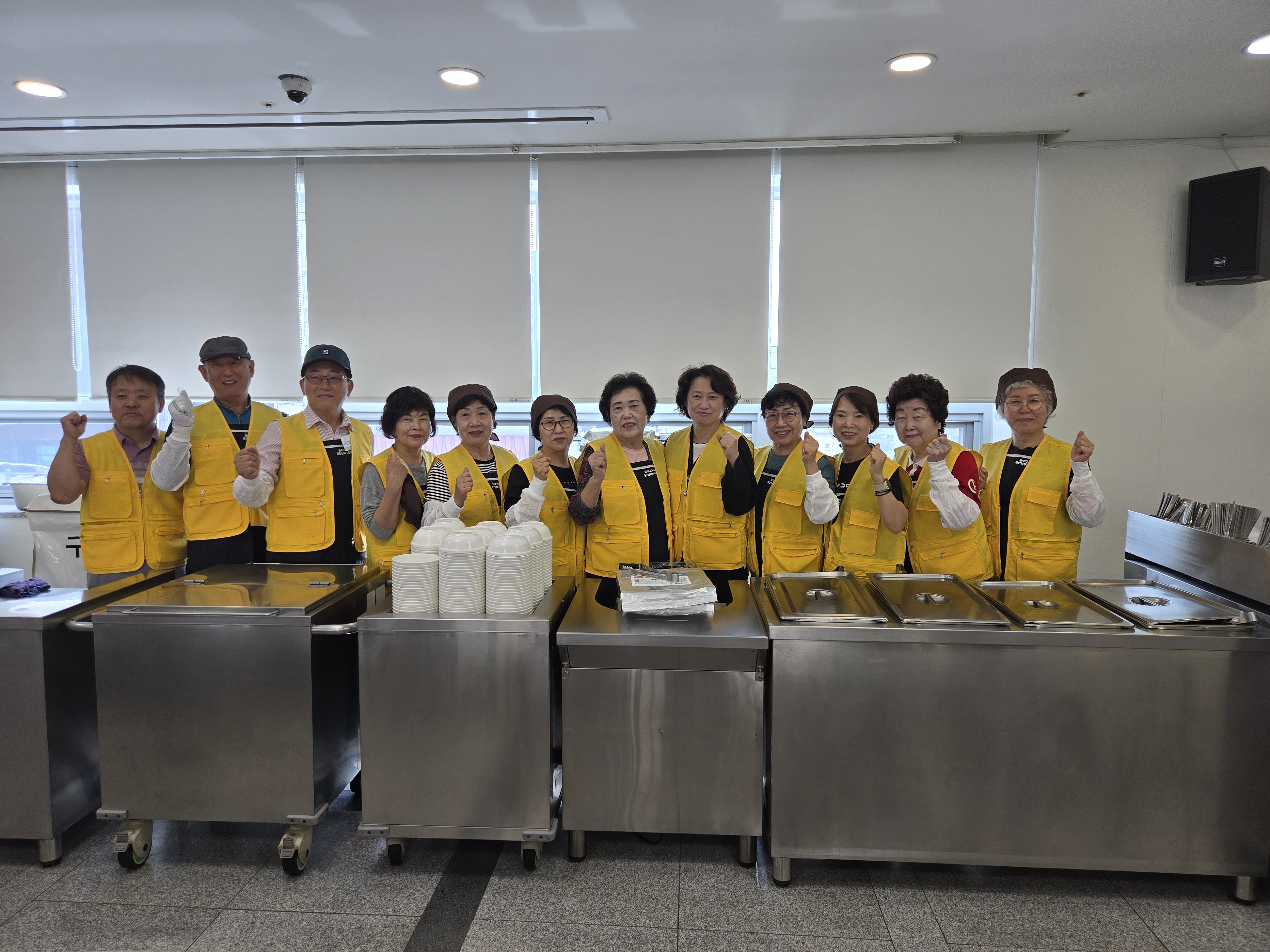 강남동지역사회보장협의체 9월 배식봉사